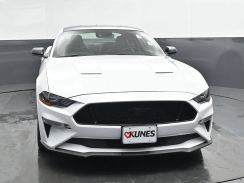 Used 2022 Ford Mustang GT Premium w/ Black Accent Package RWD image 8