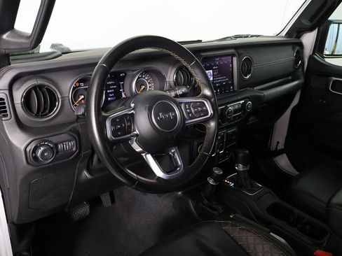 Used 2021 Jeep Wrangler Unlimited Sahara image 7