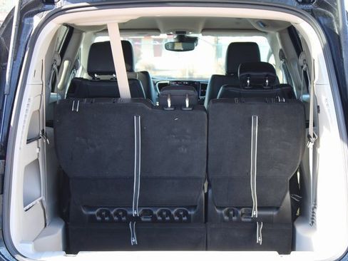 Used 2022 Chrysler Pacifica Touring-L image 27