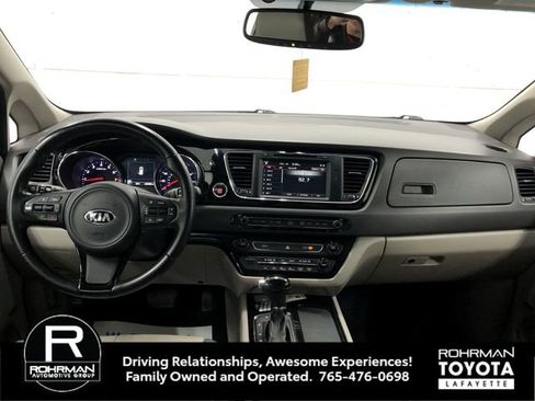 Used 2016 Kia Sedona SX image 14