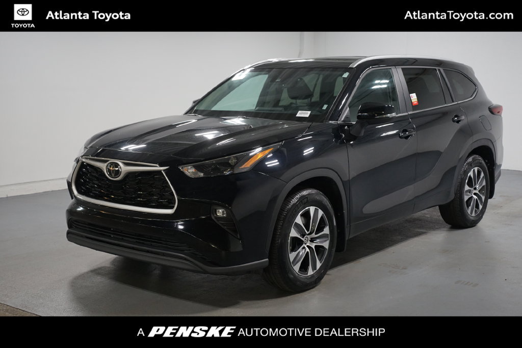 Used 2026 Toyota Highlander XLE AWD/4WD image 1