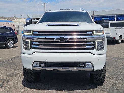Used 2022 Chevrolet Silverado 3500 High Country w/ Z71 Off-Road Package AWD/4WD image 2