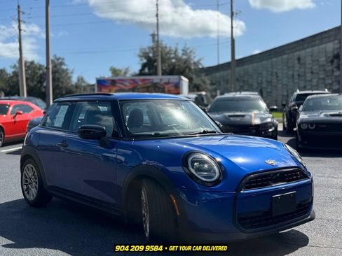 Used 2025 MINI Cooper S FWD image 9