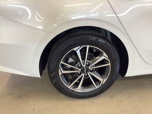 Certified 2023 Kia Forte LXS image 15