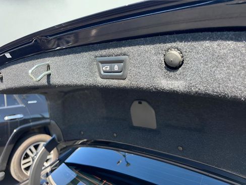 Used 2018 BMW M550i xDrive AWD/4WD image 24