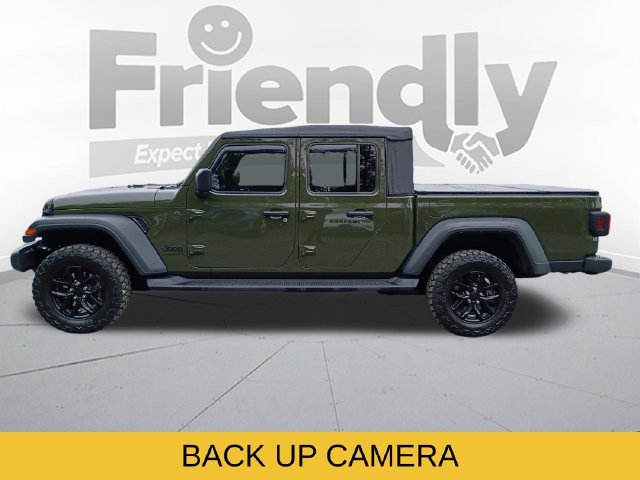 Used 2023 Jeep Gladiator Sport AWD/4WD image 8