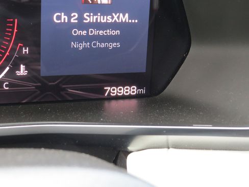 Used 2023 GMC Canyon AT4X image 30