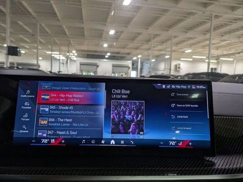 New 2026 BMW X6 M60i w/ Climate Comfort Package image 12