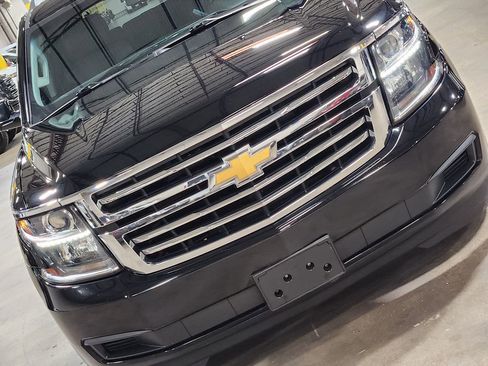 Used 2018 Chevrolet Tahoe LS RWD image 19