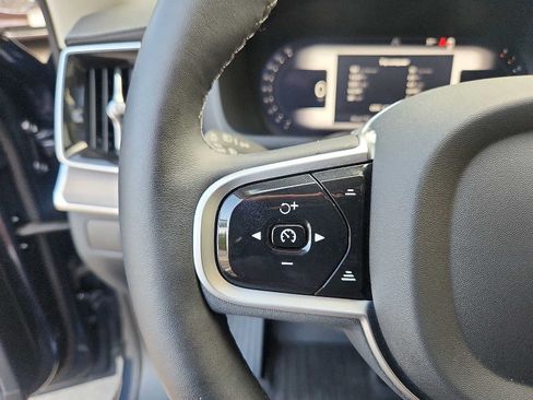 Used 2025 Volvo XC90 B6 Ultra w/ Protection Package Premier AWD/4WD image 20