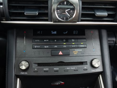 Used 2019 Lexus IS 300 F Sport w/ F Sport Package RWD image 34