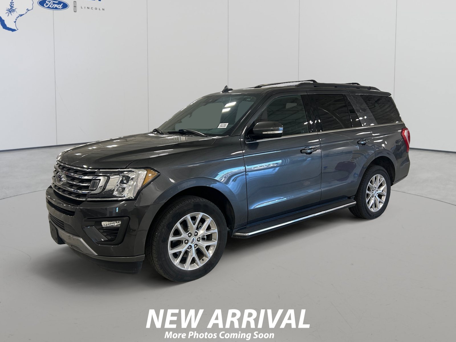 Used 2020 Ford Expedition XLT w/ Equipment Group 202A RWD image 1
