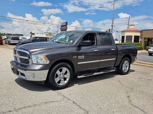 Used 2014 RAM 1500 Big Horn RWD image 3