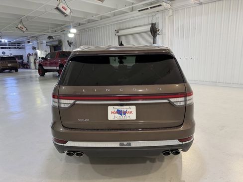 Used 2022 Lincoln Aviator Reserve w/ Equipment Group 201A image 4