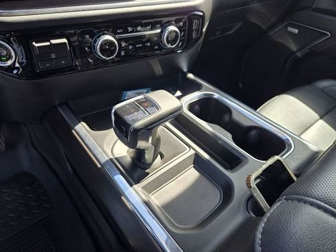 Used 2023 GMC Sierra 1500 SLT w/ SLT Convenience Package image 20