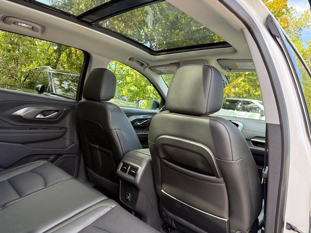 Used 2020 GMC Terrain SLT w/ Preferred Package AWD/4WD image 39