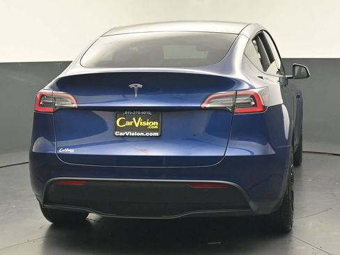 Used 2021 Tesla Model Y 2WD image 4