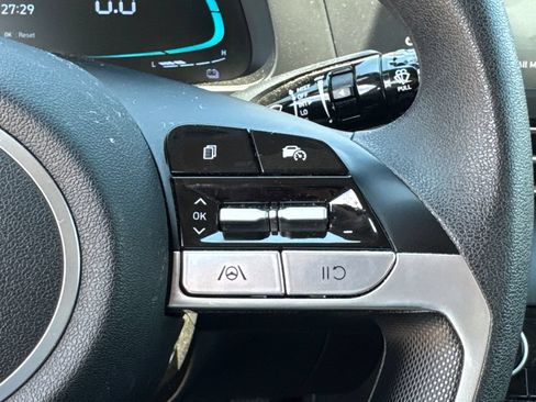 Certified 2025 Hyundai Elantra Hybrid FWD image 24