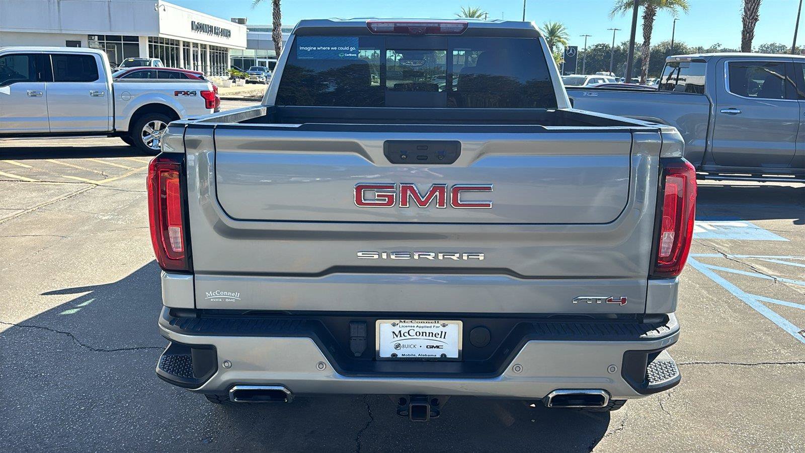 Used 2023 GMC Sierra 1500 AT4 w/ AT4 Premium Package AWD/4WD image 6