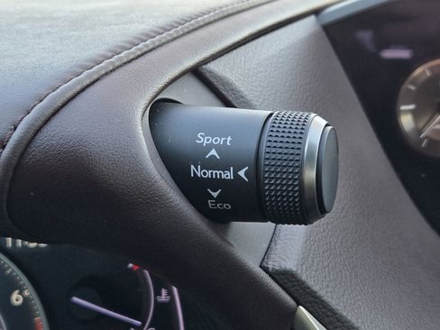 Used 2019 Lexus ES 350 Navigation, Premium Package image 28