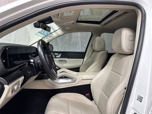 Used 2022 Mercedes-Benz GLE 350 4MATIC w/ AMG Line Exterior image 11