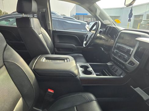 Used 2017 GMC Sierra 1500 SLT w/ SLT Premium Package image 3