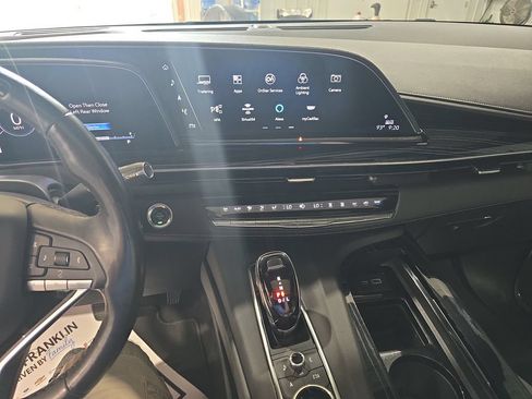 Used 2022 Cadillac Escalade ESV Sport AWD/4WD image 20