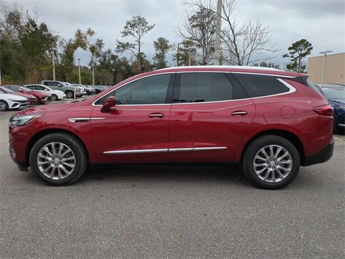 Used 2019 Buick Enclave Premium w/ Experience Buick Package image 8