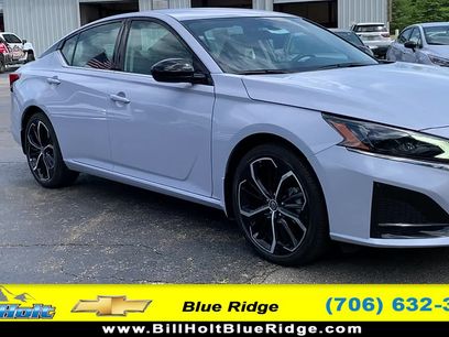 Used 2025 Nissan Altima 2.5 SR