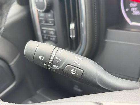 Used 2020 Chevrolet Silverado 1500 RST AWD/4WD image 24