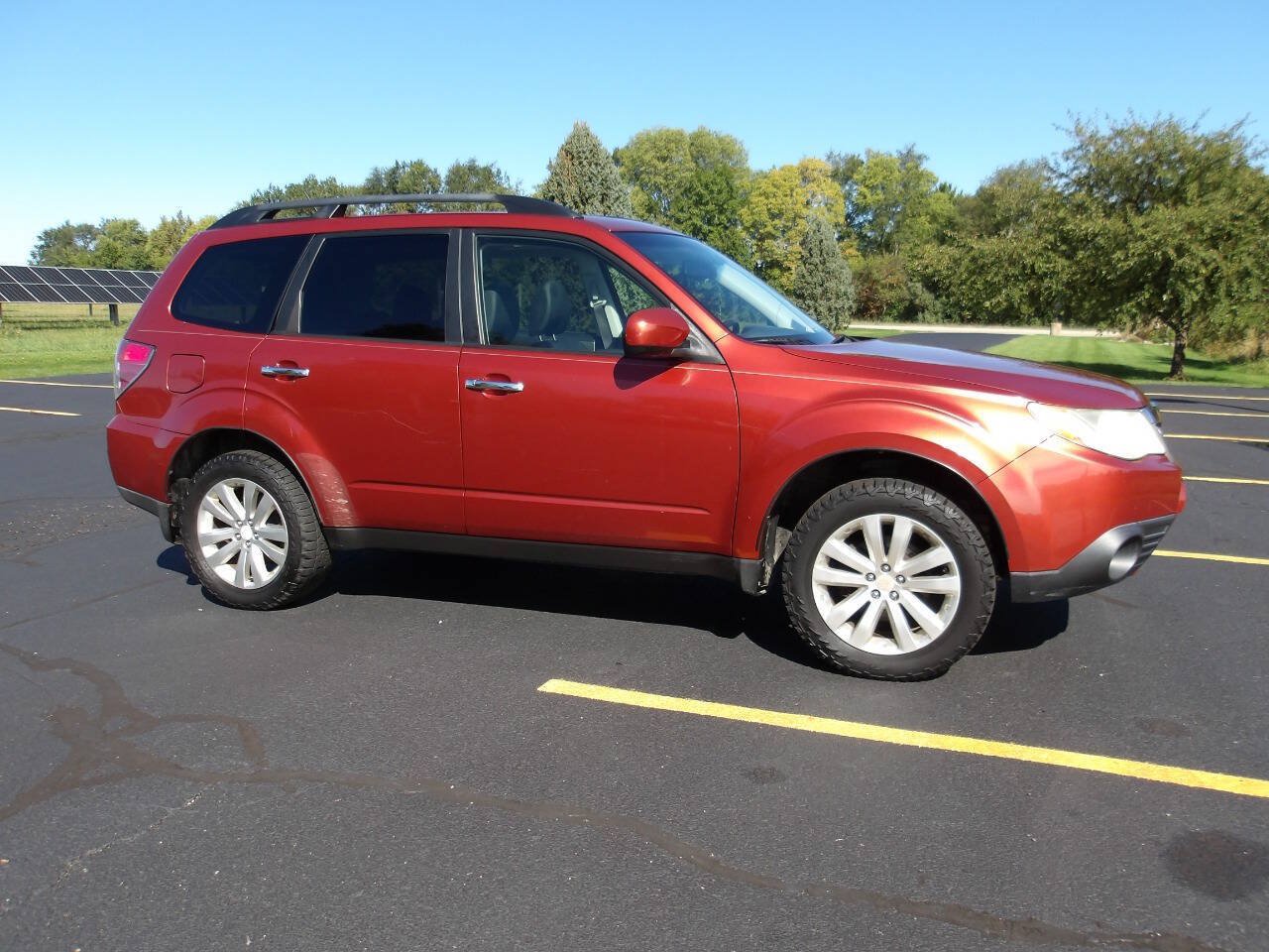 Used 2011 Subaru Forester 2.5X Limited AWD/4WD image 9