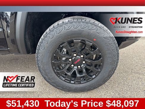 New 2026 GMC Canyon Elevation w/ Convenience Package image 16