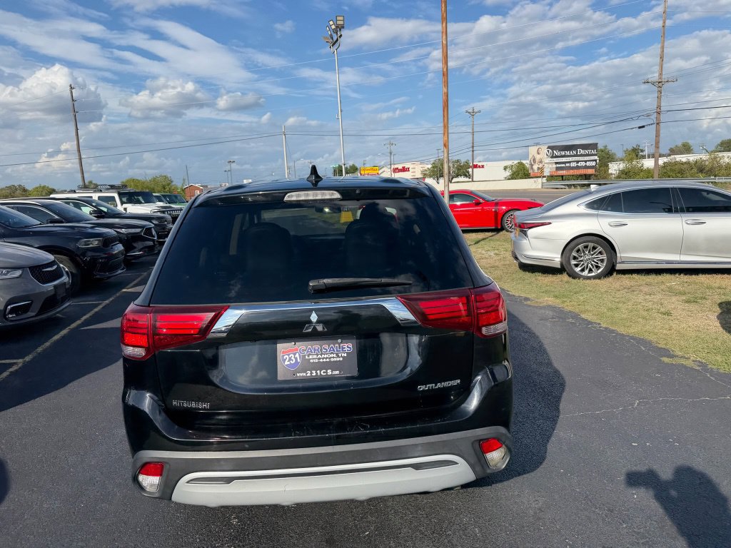 Used 2019 Mitsubishi Outlander LE FWD image 4