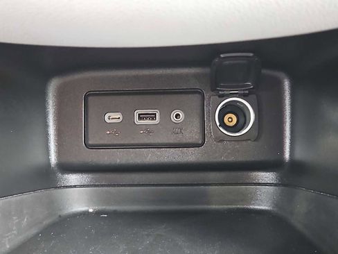 Used 2020 Chevrolet Equinox LT w/ LPO, Floor Liner Package image 44