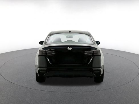 Used 2026 Nissan Altima 2.5 SV FWD image 8