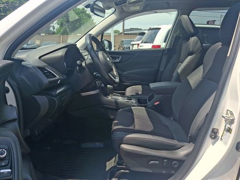 Used 2020 Subaru Forester Premium AWD/4WD image 13