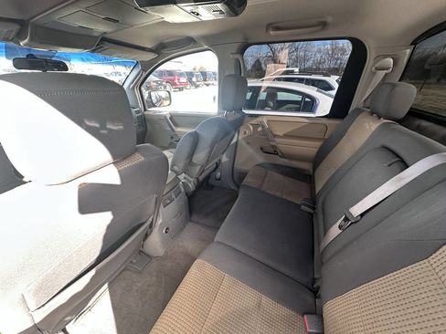 Used 2004 Nissan Titan SE image 4