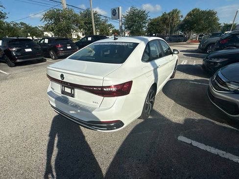 Certified 2026 Volkswagen Jetta SEL FWD image 13