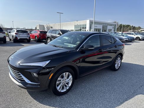 Used 2024 Buick Envista Preferred w/ Convenience I Package image 4