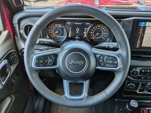 Certified 2024 Jeep Wrangler Unlimited Sahara w/ Technology Group AWD/4WD image 19