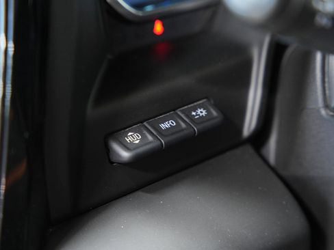 Used 2022 GMC Sierra 1500 AT4 w/ AT4 Premium Package image 30