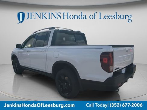 New 2026 Honda Ridgeline Black Edition image 4