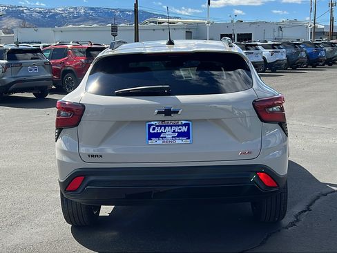 New 2026 Chevrolet Trax RS w/ Driver Confidence Package FWD image 6