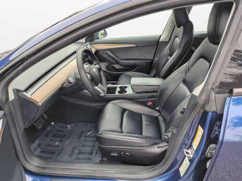 Used 2023 Tesla Model 3 Standard Range image 18
