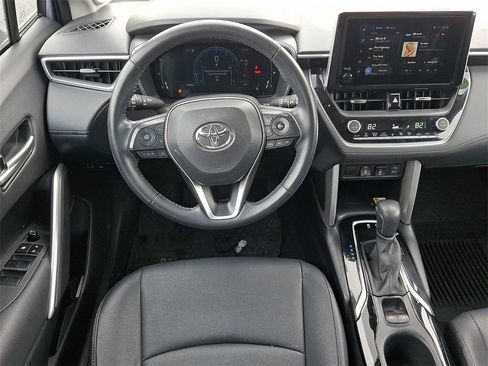 Certified 2023 Toyota Corolla Cross XLE w/ Convenience Package image 10
