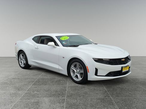 Used 2023 Chevrolet Camaro LT image 7