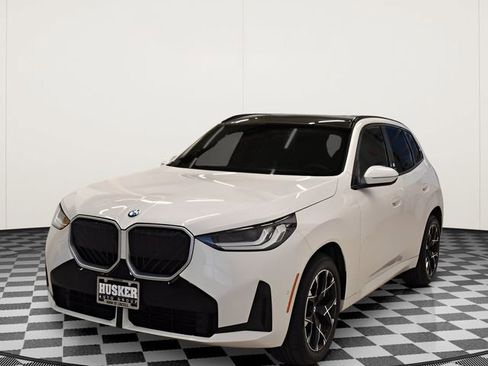 Used 2025 BMW X3 xDrive30i AWD/4WD image 9