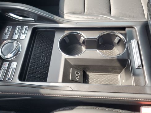 New 2026 Lincoln Nautilus Premier AWD/4WD image 25