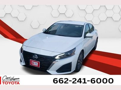 Used 2023 Nissan Altima 2.5 SV