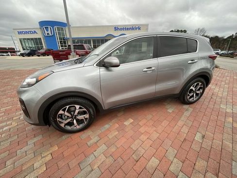 Used 2022 Kia Sportage LX FWD image 30